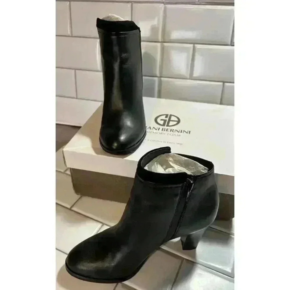Giani Bernini Women's Memory Foam Bellee2 Black LE Booties Size 6M Classy Dressy - Picture 1 of 9